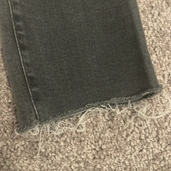 Mavi Ada Mid Rise Distressed Light Grey Boyfriend Jeans 24X27 - Picture 8 of 10